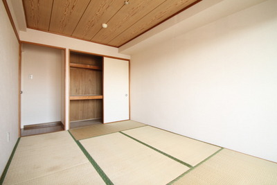 Living and room. There is also housed in the healing of the Japanese-style room!