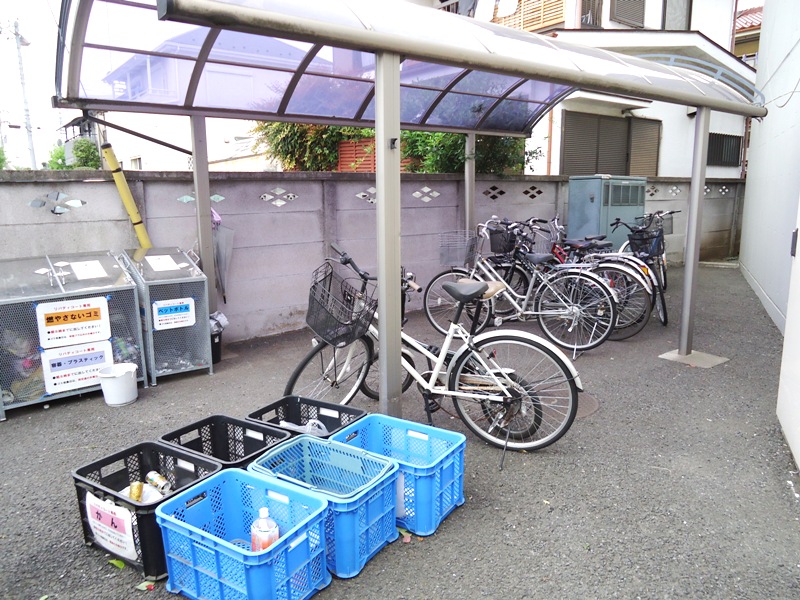 Other common areas. Is a bicycle parking lot and garbage yard