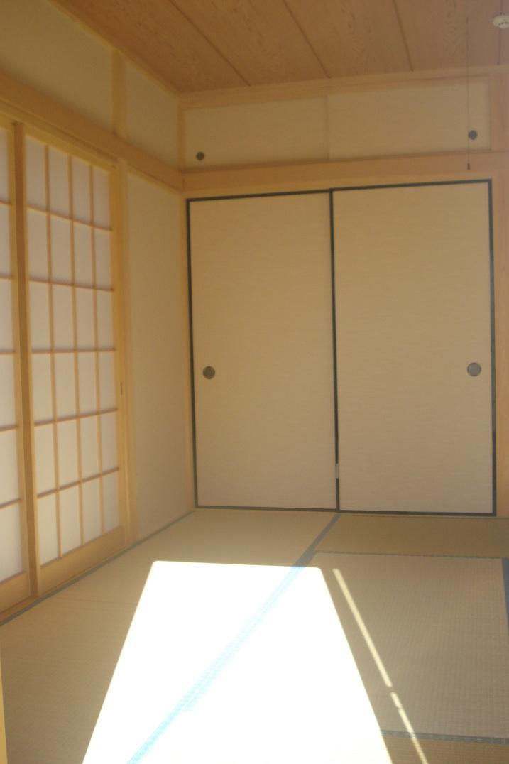 Other introspection. 6 Pledge Japanese-style room (west)