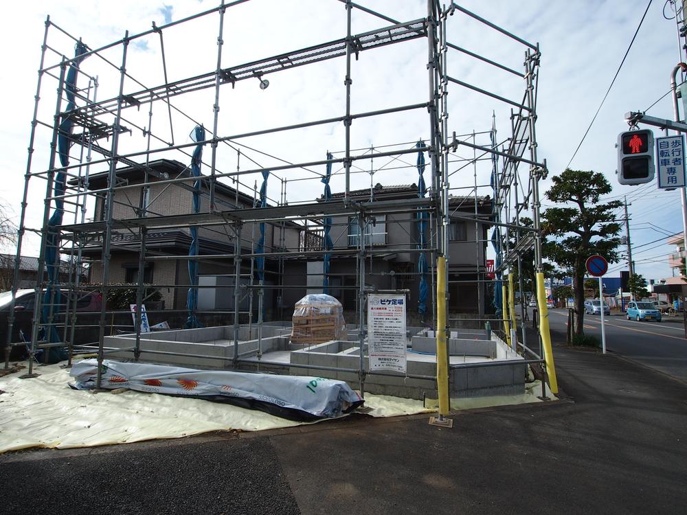 Local appearance photo. December 2013 shooting