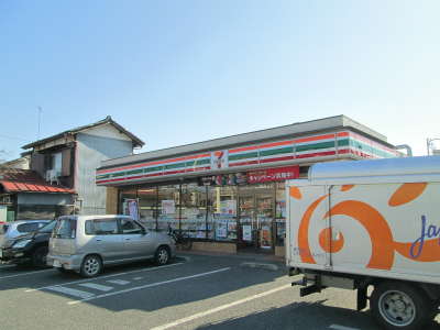 Convenience store. Seven-Eleven Ome Higashioume 3-chome up (convenience store) 242m