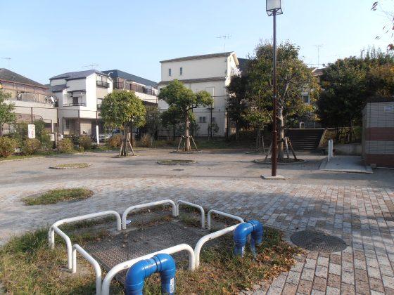 park. 80m to ward Kobato children's park