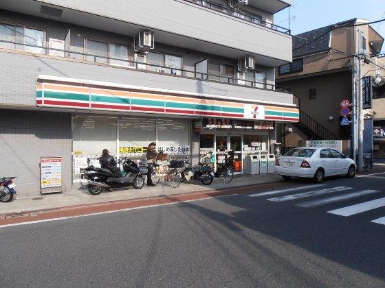 Convenience store. 500m to Seven-Eleven store Minamimagome