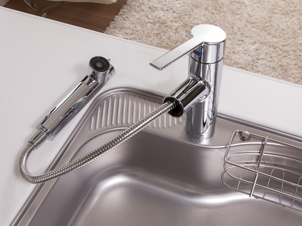 Kitchen.  [Water purifier integrated ・ Mixing faucet with hand shower] City index is mixing faucet hand shower type in which the head is pulled out of the original specification.