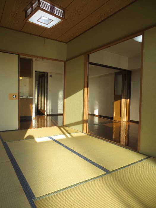 Living and room