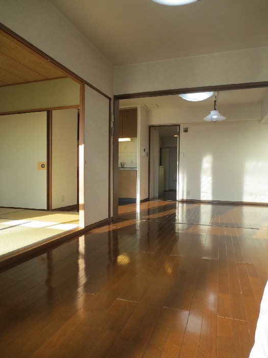 Living and room