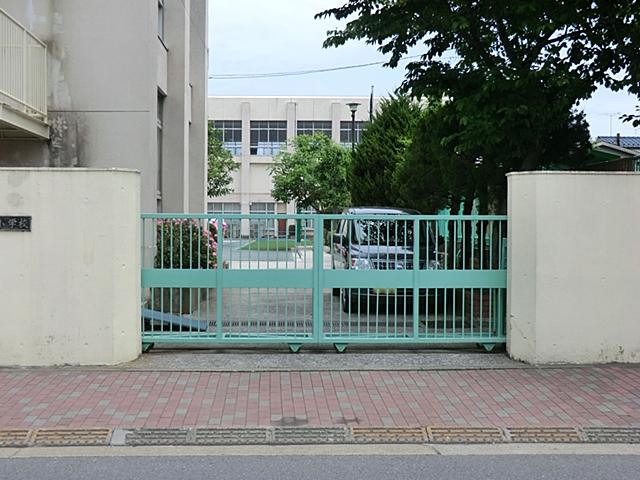 Primary school. 640m to Ota Tatsunaka wealth elementary school