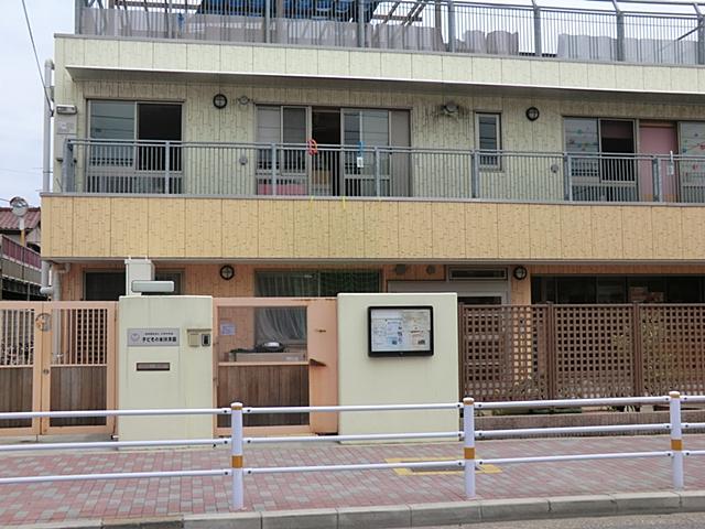 kindergarten ・ Nursery. 550m to the children of the house nursery