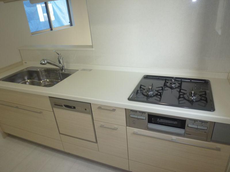 Same specifications photo (kitchen). Example of construction