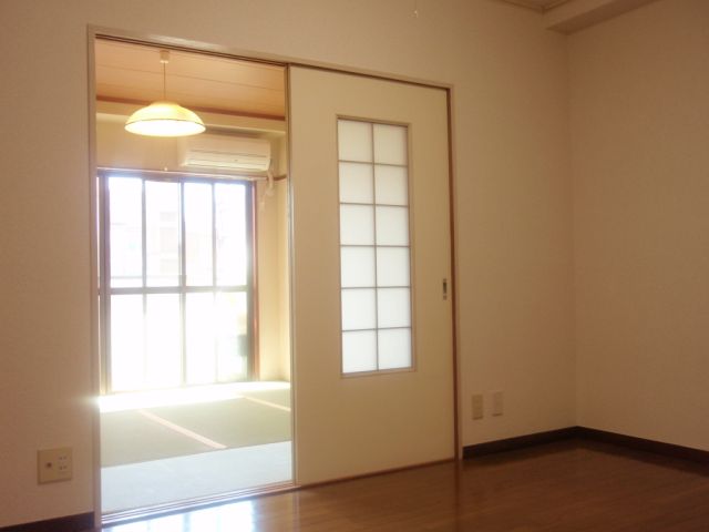 Living and room