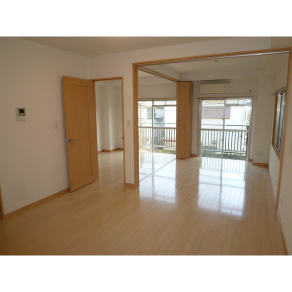 Living and room