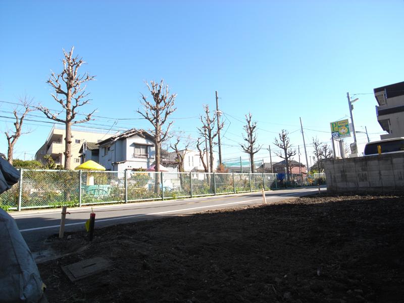 Local land photo. There is also in front of the park, It is a very quiet residential area. Local (12 May 2013) Shooting
