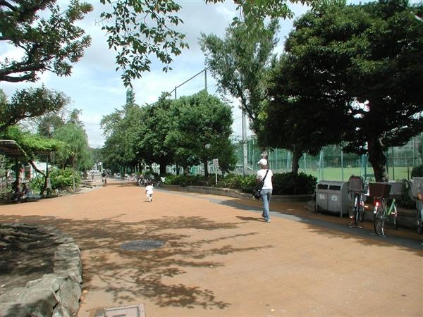 park. 147m to the east, Chofu park