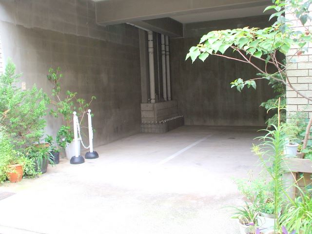 Parking lot
