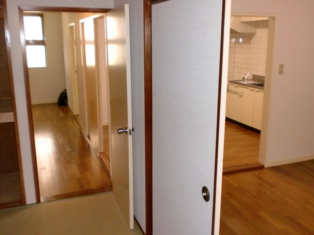 Living and room