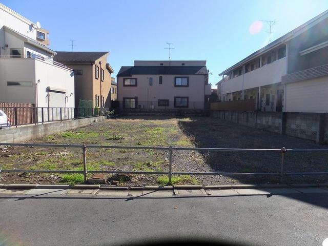 Local land photo. The property will be the section of the flag type