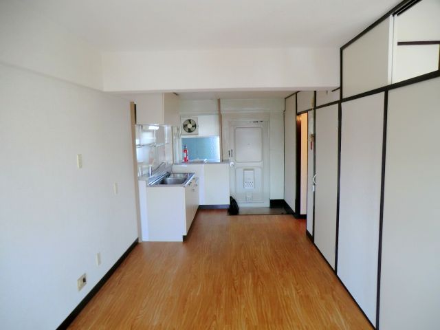 Living and room