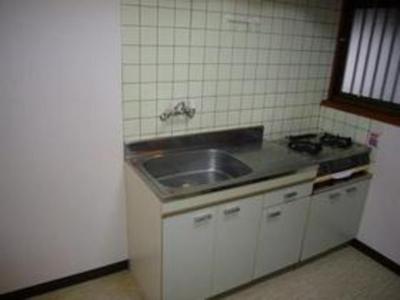 Kitchen. Convenient 2 lot gas stoves installed Allowed Kitchen