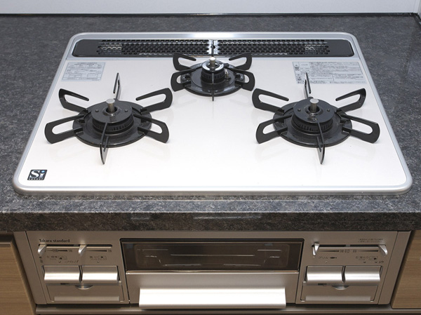 Kitchen.  [Hyper-glass coat top stove] The surface of the stove of the plate in your easy-care glass top specification, Also features anhydrous single-sided grill to save the time and effort. Also, Convenient 3-neck type cooking, It is with a temperature adjustment function.