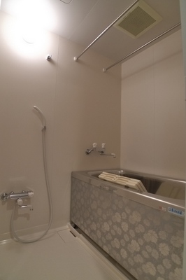 Bath. ◆ Bathroom with add-fired function ◆