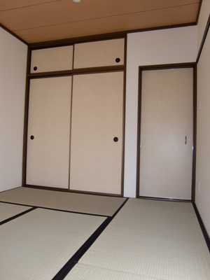 Living and room. Change scheduled for Japanese-style Western-style