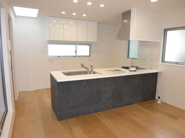 Kitchen. B Building