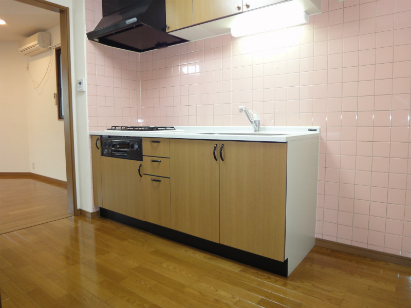 Kitchen. Gas stove is equipped with a three-necked.