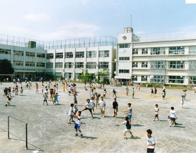 Primary school. Higashikaba up to elementary school (elementary school) 460m