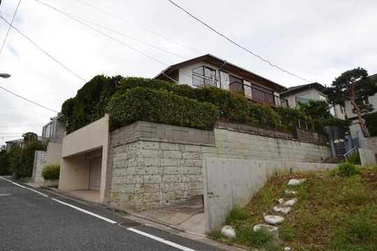 Local land photo. Public book area 214.09 sq m . Will be the land is located in the Minamisenzoku. (Current state of delivery