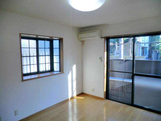 Living and room