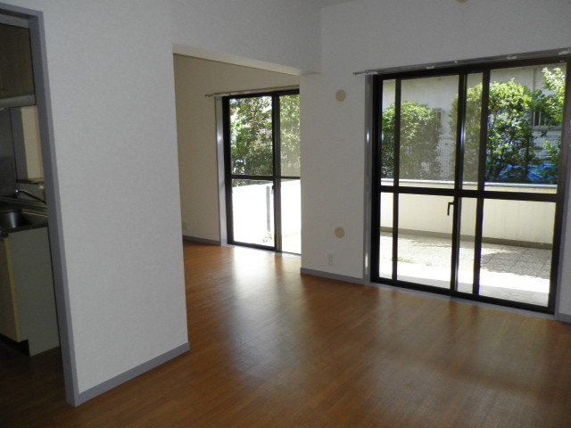 Living and room