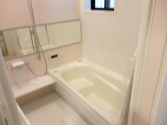 Same specifications photo (bathroom). Reference example