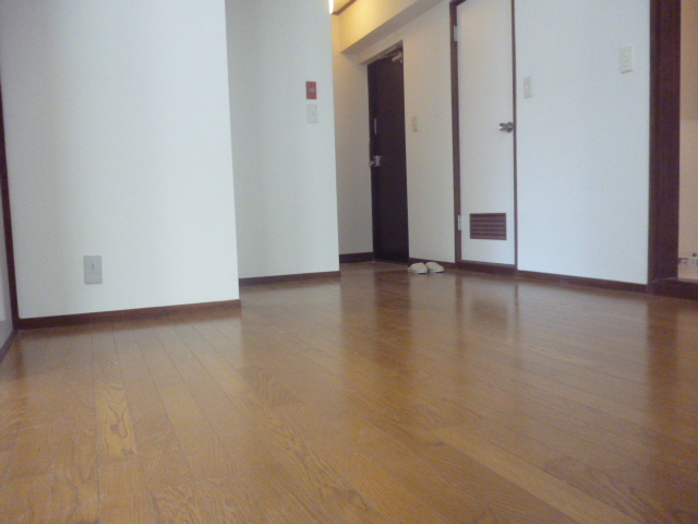 Other room space. Corner room two-sided lighting ☆
