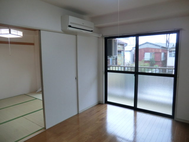 Living and room