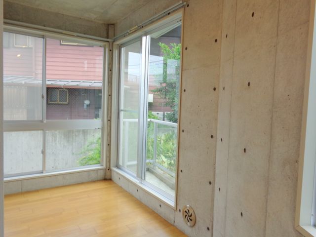 Living and room