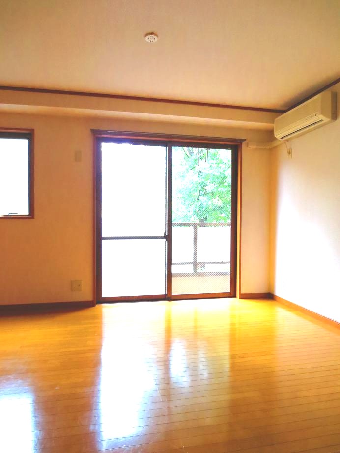 Living and room