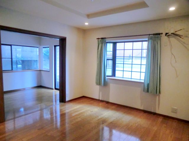 Living and room