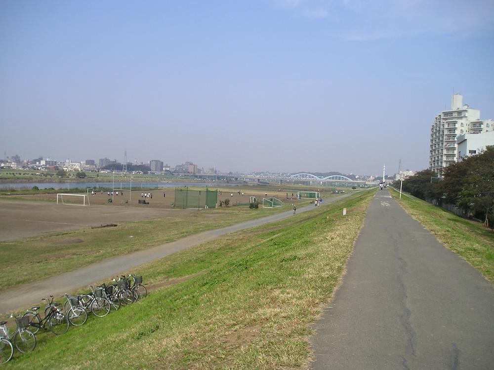 Other Environmental Photo. 80m to the banks of the Tama River