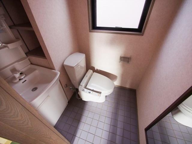 Toilet