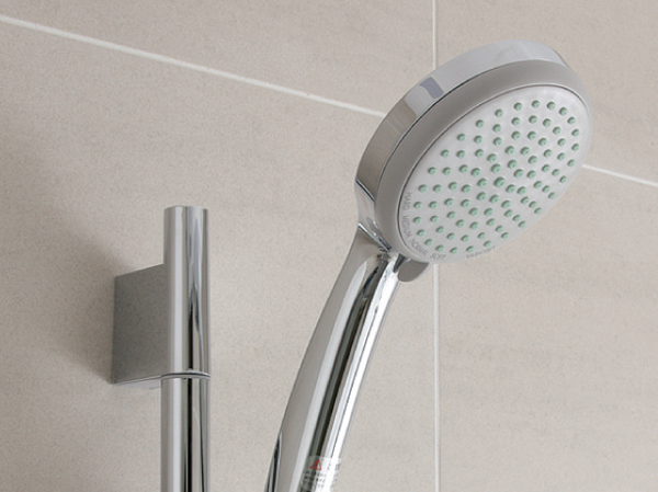 Bathing-wash room.  [Shower head (with the slide bar)] Hans ・ Adopted Grohe manufactured by design is high shower head. You spend a pleasant and comfortable bath time.