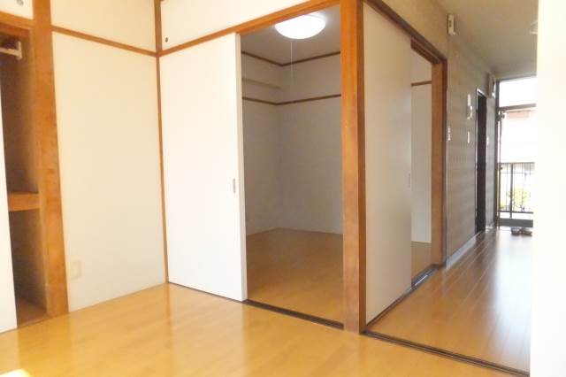 Living and room