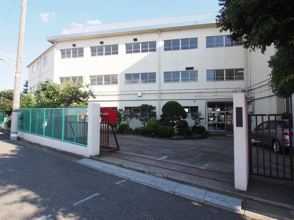 Junior high school. Ota Tatsuhigashi Chofu until junior high school 603m