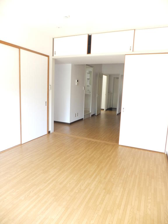 Living and room