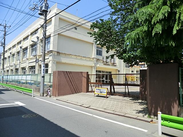 Primary school. Ota Ward Yaguchi Nishi Elementary School 800m to