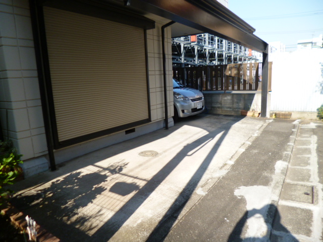 Parking lot