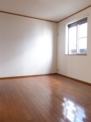 Living and room. ※ Photos are separate in Room.