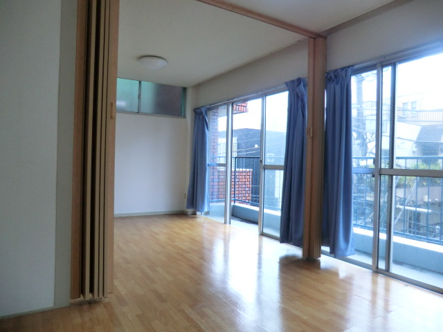 Living and room