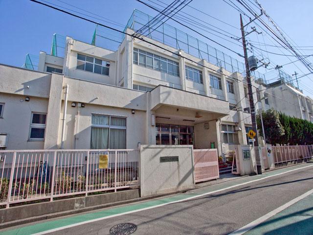 Primary school. Ota Ward Tama River to elementary school 560m