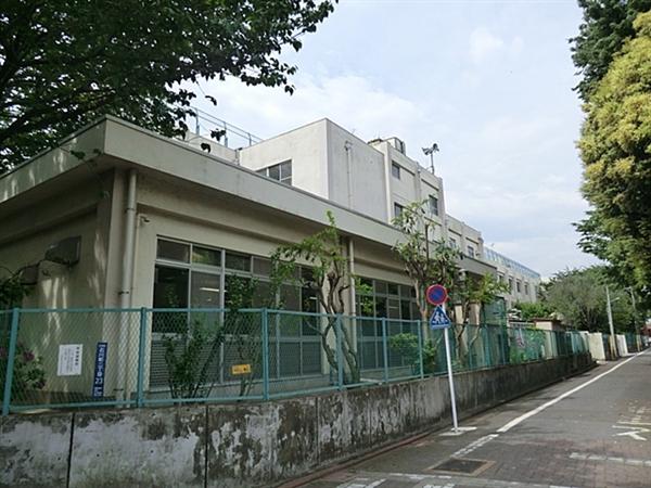 Primary school. 202m to Ota Ward Ishikawadai Junior High School