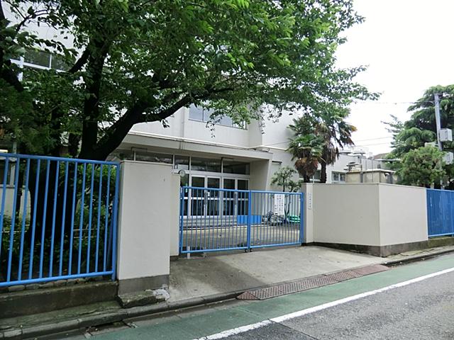 Primary school. 210m to Takahata elementary school